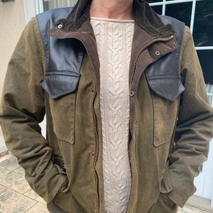 LAND ROVER TRAVELLER WAX JACKET (OLIVE) BY BARBOUR